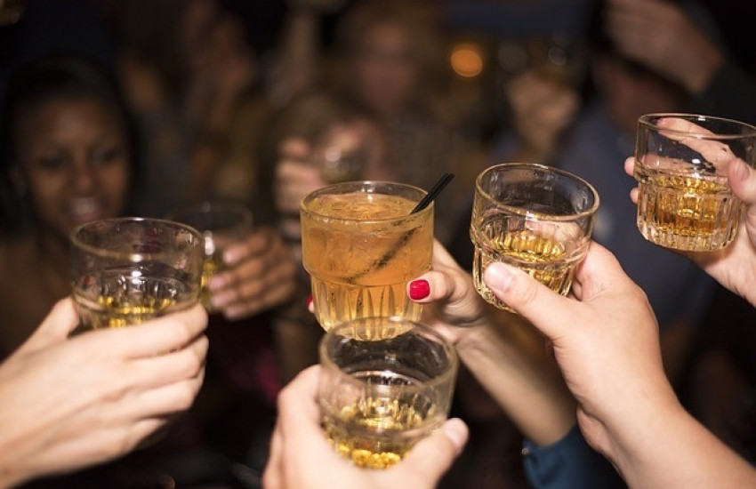 Verlies je vrienden niet tijdens een nachtje uit