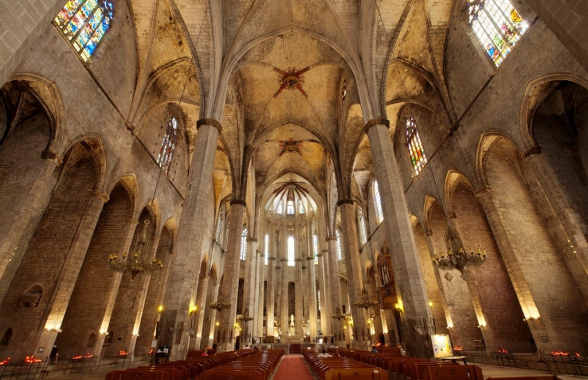 Bezoek de kerk van Santa Maria del Mar