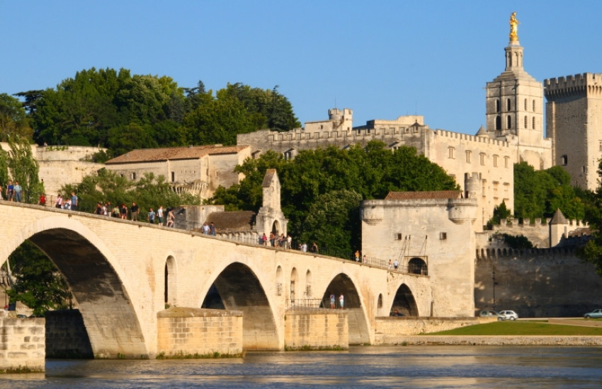Palais des Papes en Pont d'Avignon