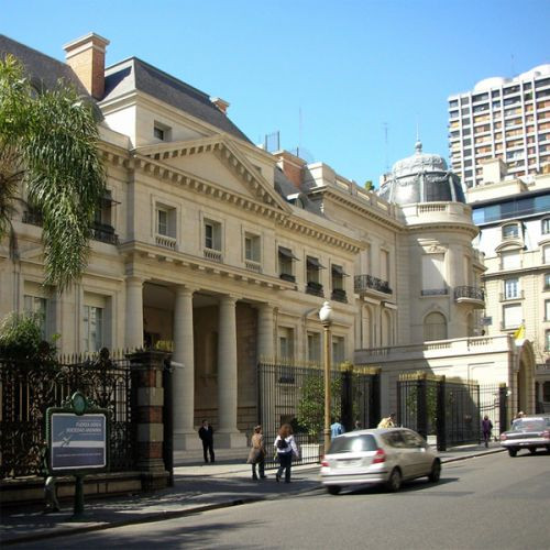 Gebouw langs de Avenida Alvear