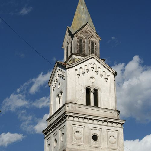 Toren van de Bărăţiakerk