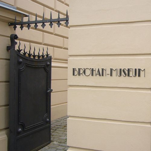 Naambord van het Bröhan Museum