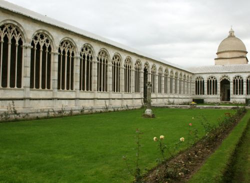 Binnen in het Camposanto Monumentale