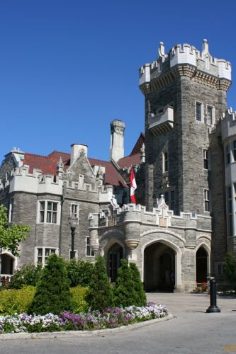 Aan het Casa Loma