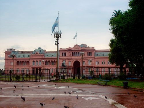 Zicht op het Casa Rosada