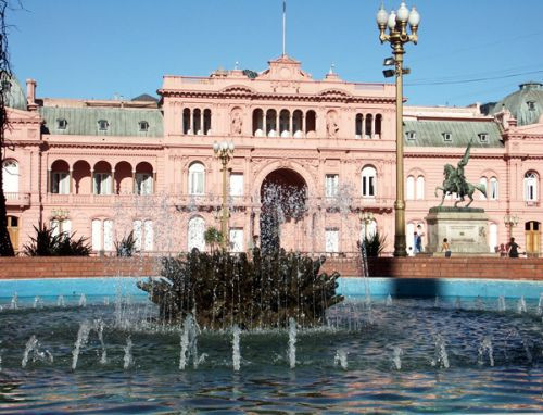 Fontein voor het Casa Rosada