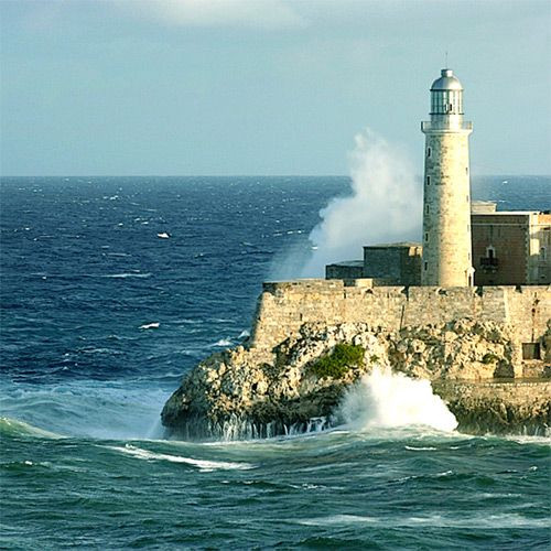 Vuurtoren bij het Castillo del Morro