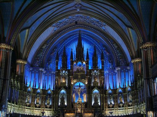 In de Cathédrale Marie Reine du Monde