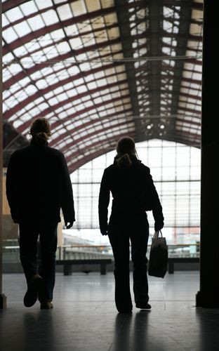 Reizigers in Antwerpen-Centraal