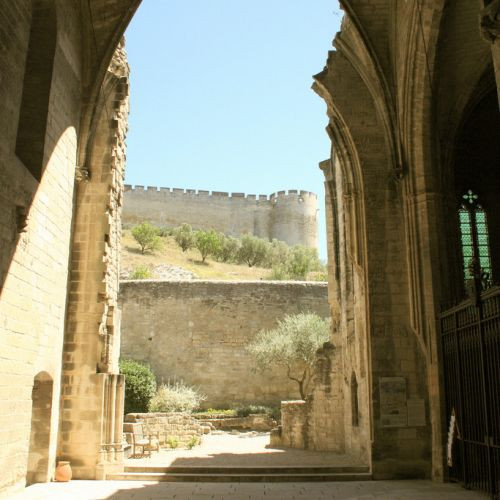 Binnenkant van het klooster in Avignon
