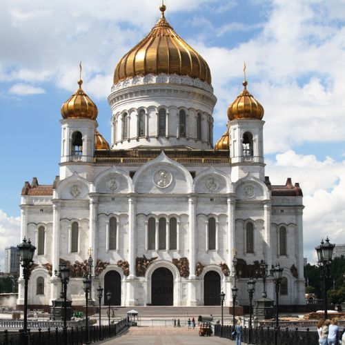 Voorkant van de Christus-Verlosserkerk