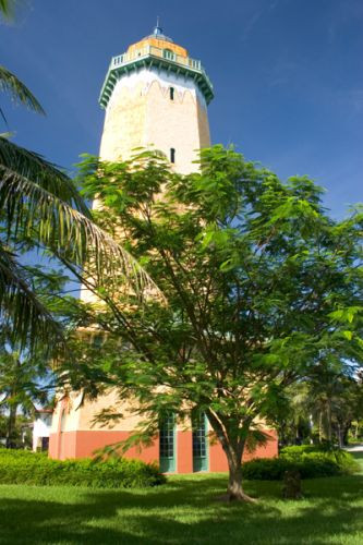Toren in Coral Gables