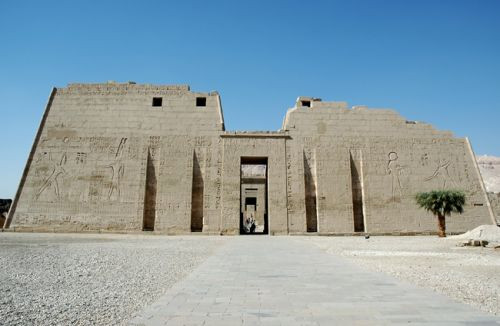 Aan de Dodentempel van Ramses III