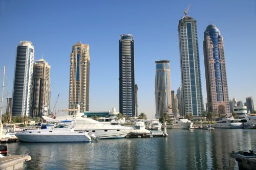 Wolkenkrabbers in de Dubai Marina