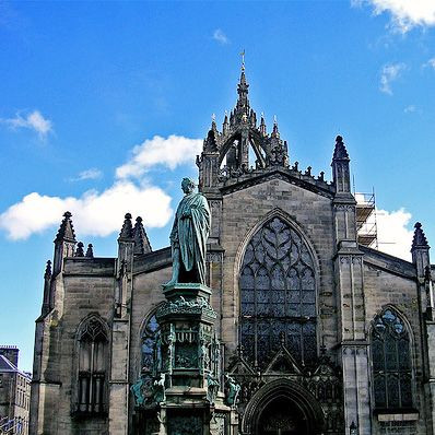 Zicht op St. Giles Cathedral