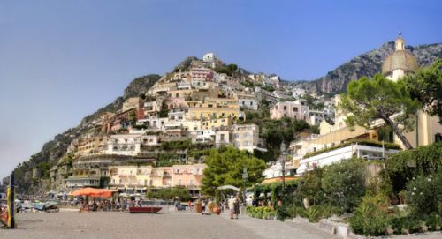 Bebouwde berg op Capri