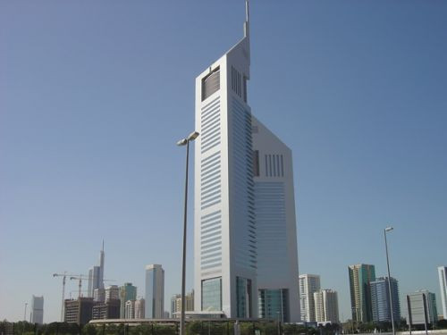 Totaalbeeld van de Emirates Towers