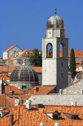Toren en koepel van het Franciscanenklooster