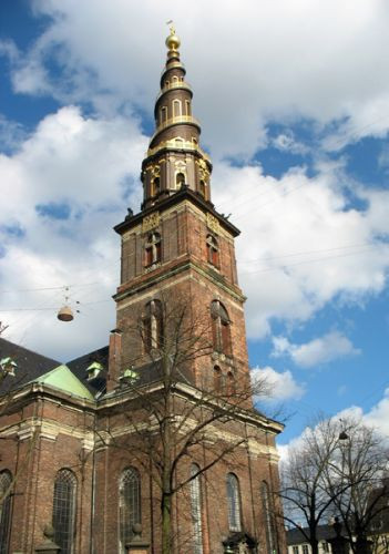 De toren van de Vor Frelsers Kirke