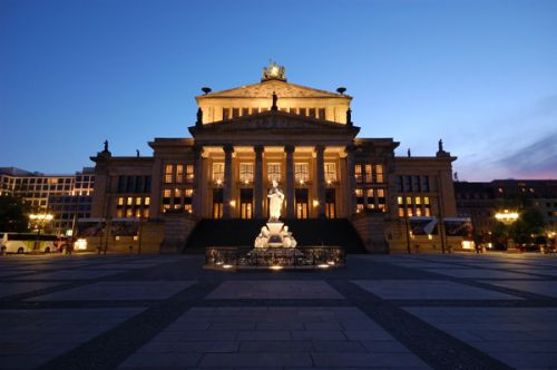 Standbeeld op de Gendarmenmarkt