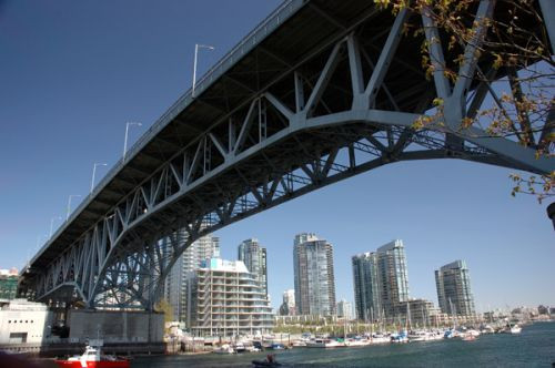 Brug naar Granville Island