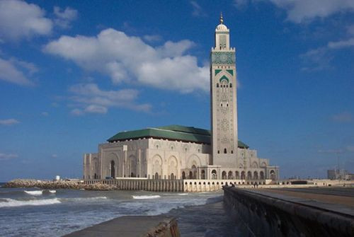 Totaalbeeld van de Hassan II Moskee