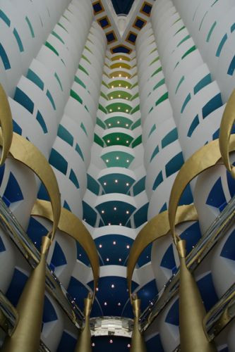 Binnen in de Burj al Arab