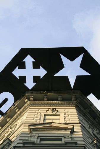 Onder aan het Huis van Terreur