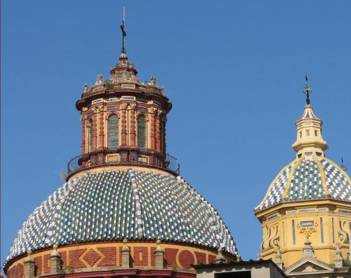 Koepel op de Iglesia de San Luis