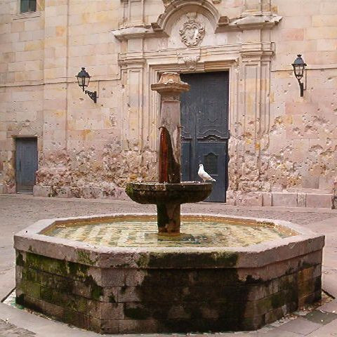 Binnenplaats van de Iglesia de Sant Felip Neri