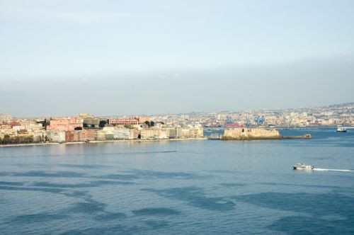 Water aan het Castel dell’Ovo