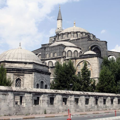 Zicht op de Kiliç Ali Pasa Moskee