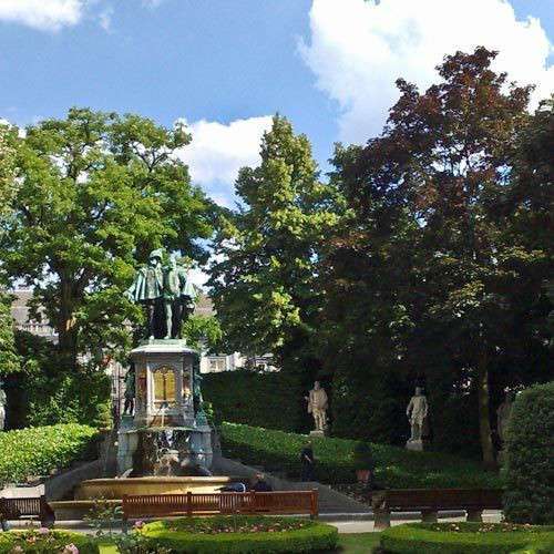 Standbeeld in de Kleine Zavel