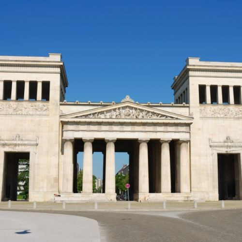 Beeld op de Königsplatz