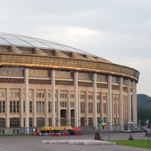 Buiten aan het Loezsjniki-stadion