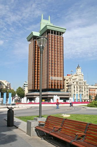 Toren aan het Plaza de Colón