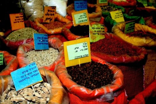 Specerijnen op de Mahane Yehuda-markt