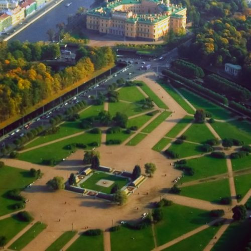 Luchtbeeld van het Marsveld