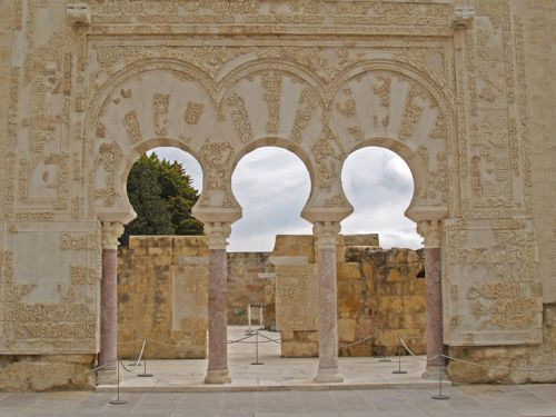 Muur in de Medina Azahara
