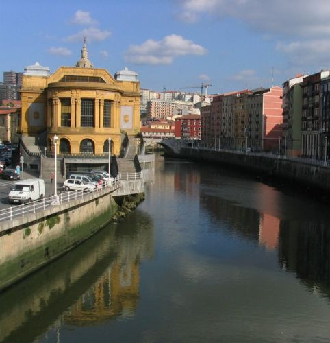 Vooraanzicht Mercado de la Ribera