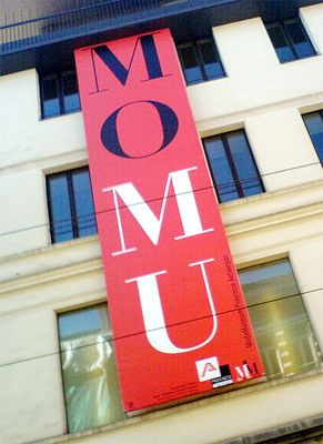 Logo van het Modemuseum