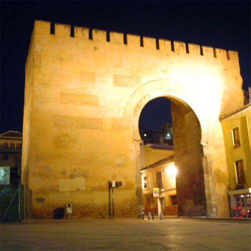 's Nachts bij de Puertas de las Murallas