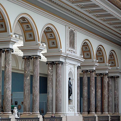 Interieur van het Museum voor Oude Kunst