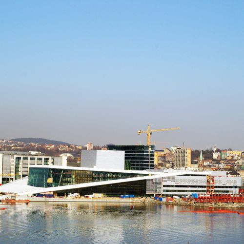 Zicht op de Nationale Opera van Oslo