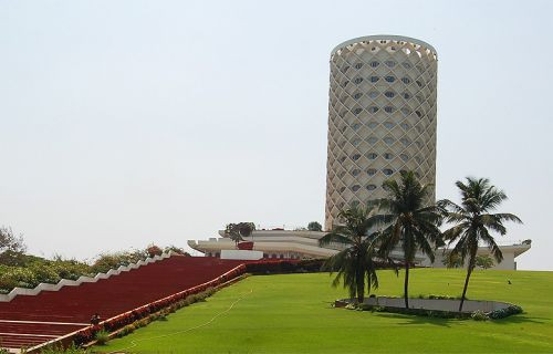 Trappen naar het Nehru Planetarium en Wetenschapscentrum