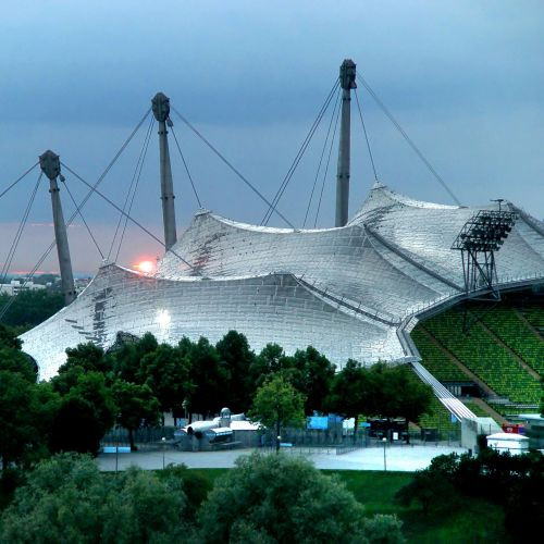 Zicht op het dak van het Olympiastadion