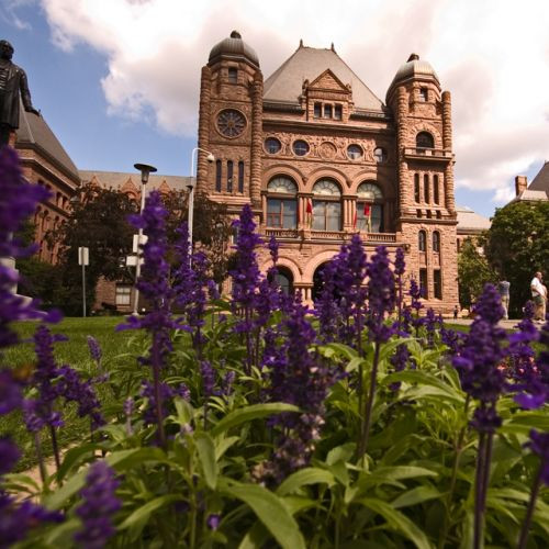 Tuin van het Parlementsgebouw van Ontario