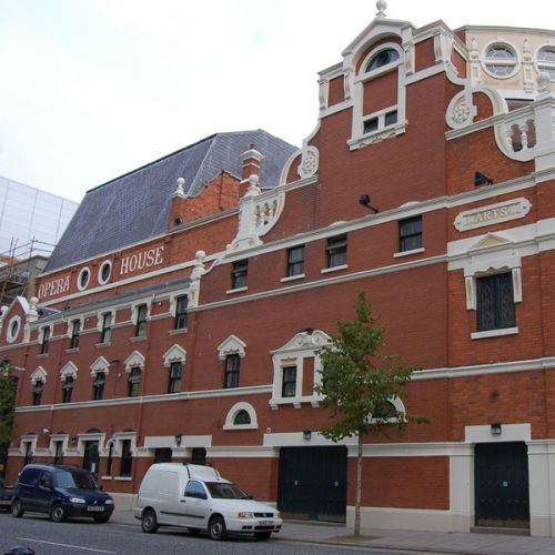 Gevel van het Grand Opera House