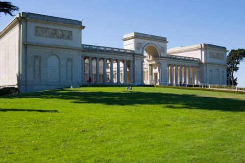 Vooraanzicht van het Palace of the Legion of Honor