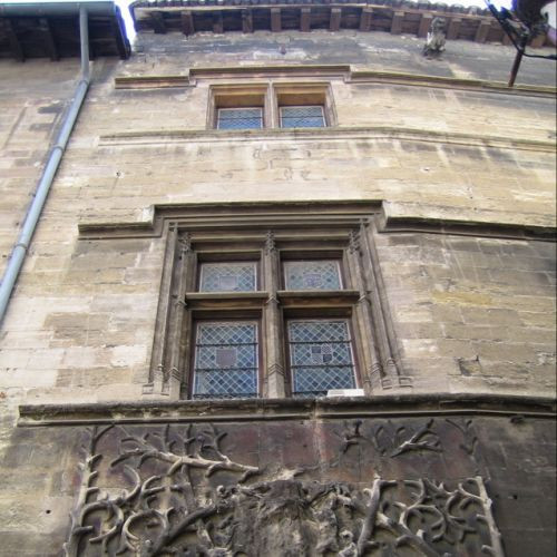 Venster van het Palais du Roure